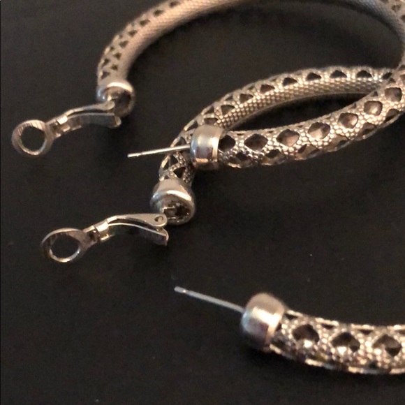 SILVER TONE SEE THROUGH DESIGNED FILIGREE LOOPS - Picture 8 of 9